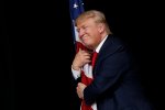 trump-flag-hug-florida-2016.jpg