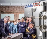 president-trump-shizo-abe-g7.webp