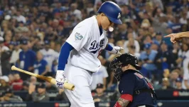 world-series-boston-red-sox-v-los-angeles-dodgers-game-four-5bd5c5ba9bbbd5832e000001.webp