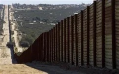 border-fence-reuters-fred-greaves.webp