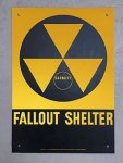 United_States_of_America_Fallout_shelter_sign.jpg