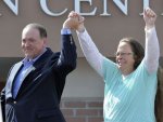 635778105873543448-Kim-Davis-091415.jpg