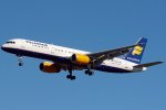 800px-Icelandair_Boeing_757-200_Wedelstaedt.jpg