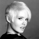 Joey-Heatherton-Photo-1.webp