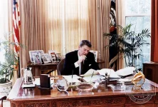 President-Reagan-In-The-Oval-Office-RR-AAM.webp