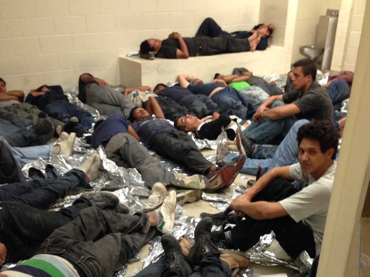 sickening-photos-of-the-humanitarian-crisis-at-us-border-detention-centers.jpg