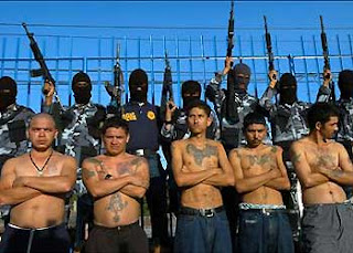 posters+hooded+mexican+gangs.jpg