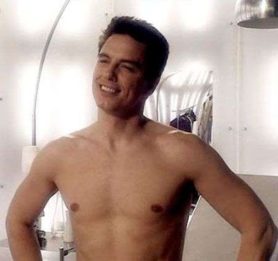 John+Barrowman+nice+and+shirtless+photo.jpg