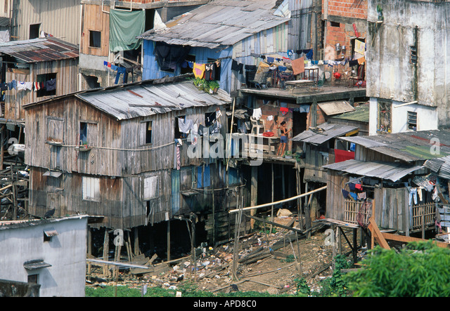 favela-slum-in-the-amazon-city-of-manaus-brazil-apd8c0.jpg