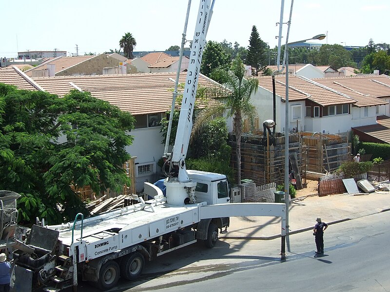 800px-Sderot_shelters1.jpg