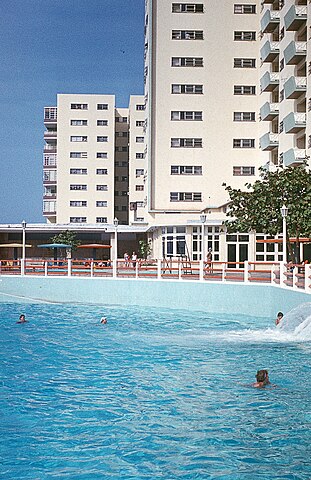 311px-Hotel_Sierra_Maestra_and_Rio_Mar_in_Miramar_Havana_1973_PD_3.jpg