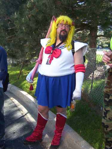 rs56703,1253657003,cosplay-sailor-moon.jpg