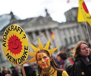 berlin-germany-anti-nuclear-energy-protest-sep10-afp-lg.jpg